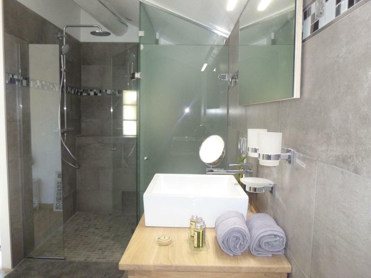 Les Chambres Des Taillades Les Taillades Екстер'єр фото