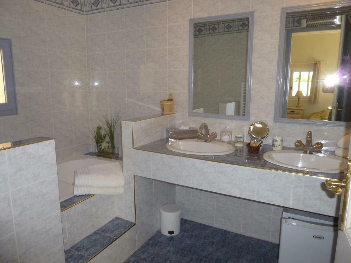 Les Chambres Des Taillades Les Taillades Екстер'єр фото